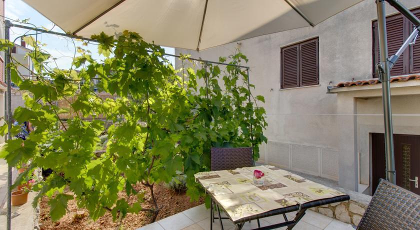 מאלי לוסיניי Apartment Nikolina חדר תמונה
